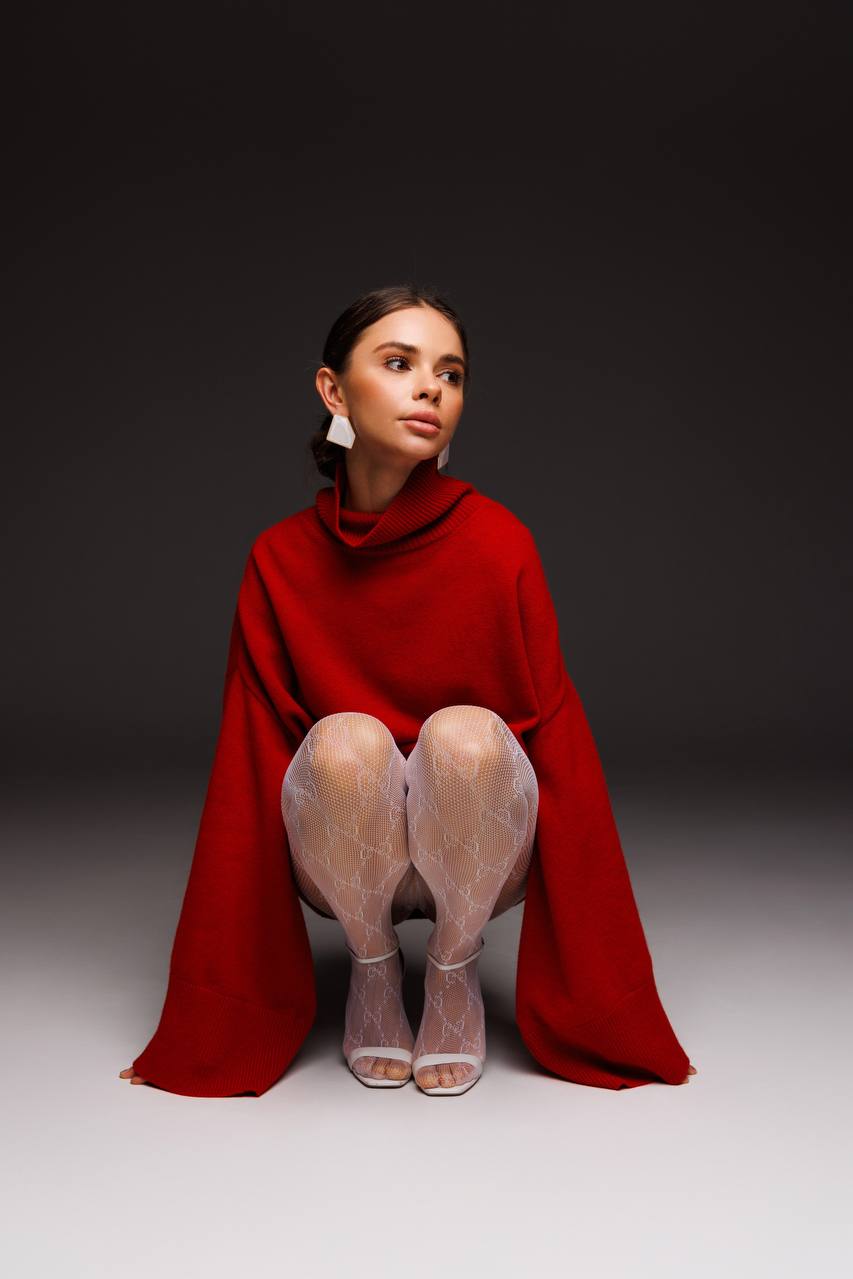 Светр з вовни ягня з широкими рукавами, червоний    40328617