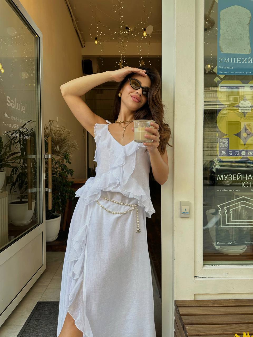 Сукня з шифону з рюшами і воланами, біла    5834125