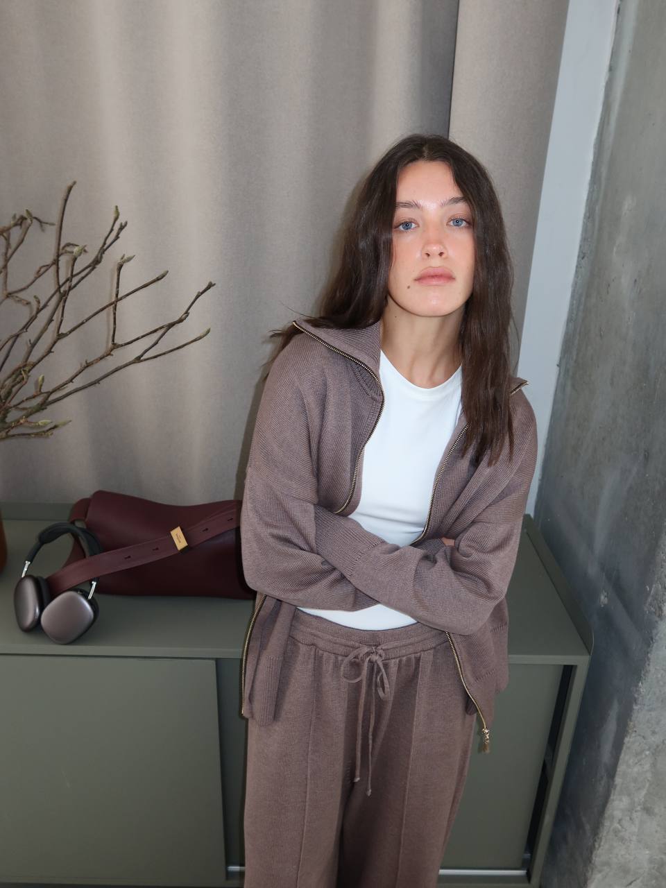 Комплект з бавовни кардиган на блискавці і брюки, мокко    2322983