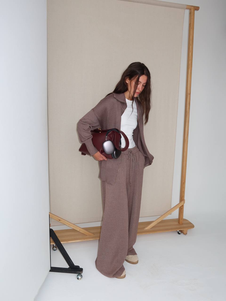 Комплект з бавовни кардиган на блискавці і брюки, мокко    70046011