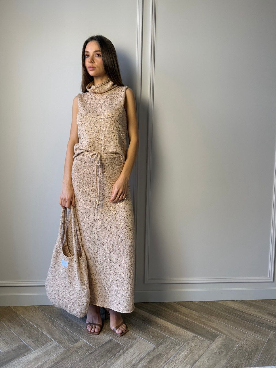 Вʼязаний топ ручної роботи з горловиною, бежевий    3143472