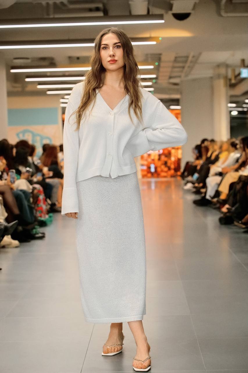 Вʼязана спідниця з паєтками, білий    4365419