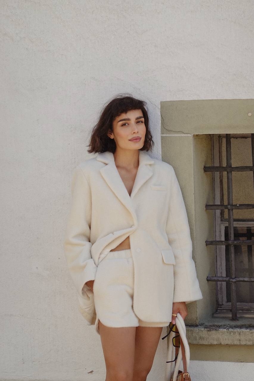 шорти з вовни альпаки молочні