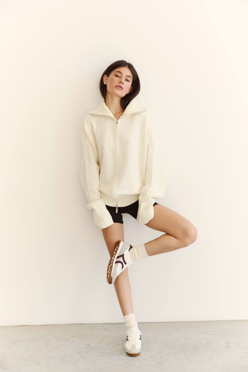 Lambswool cardigan with zipper, milky