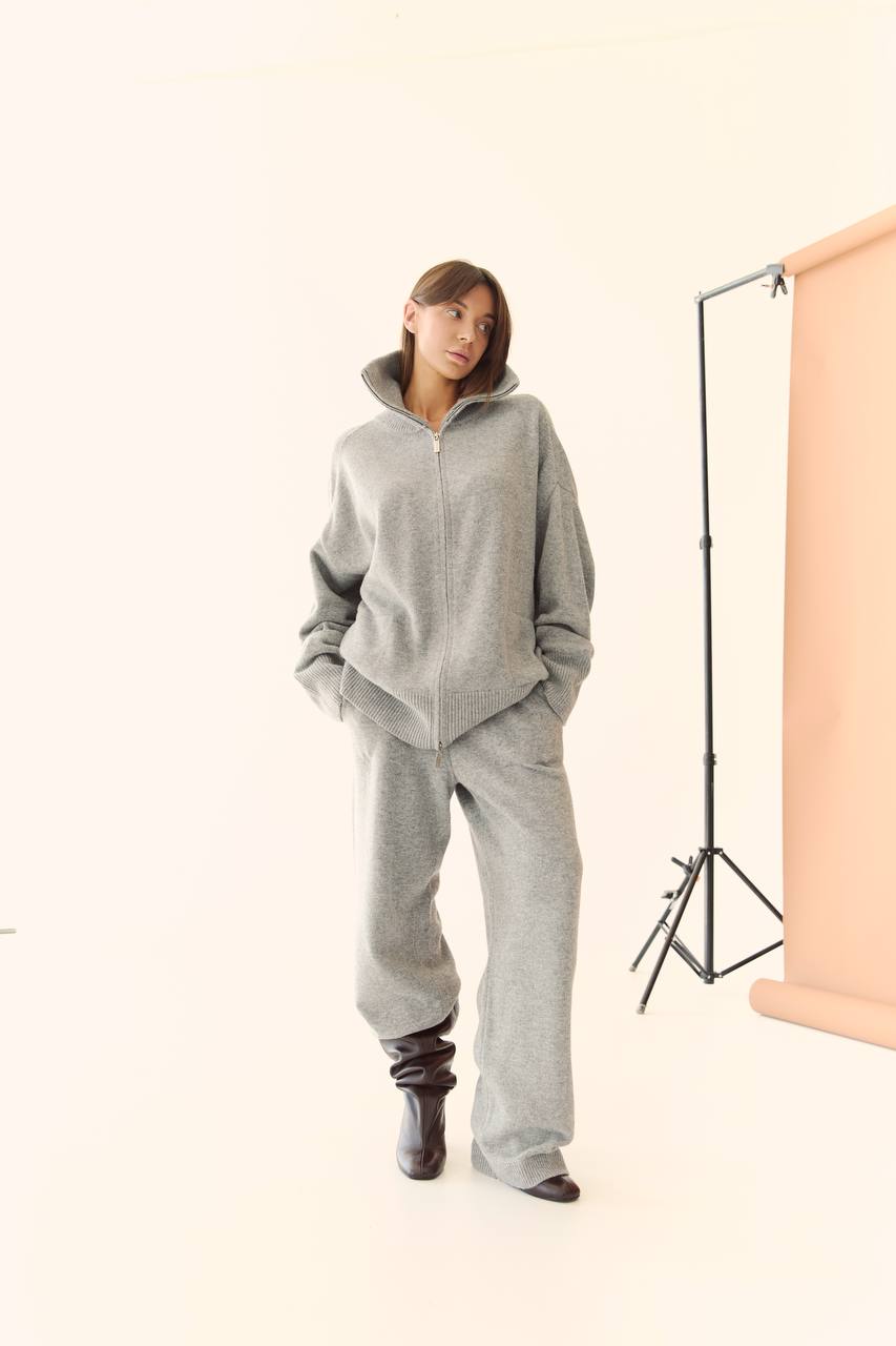 Cotton zip-up cardigan and trousers set, mocha