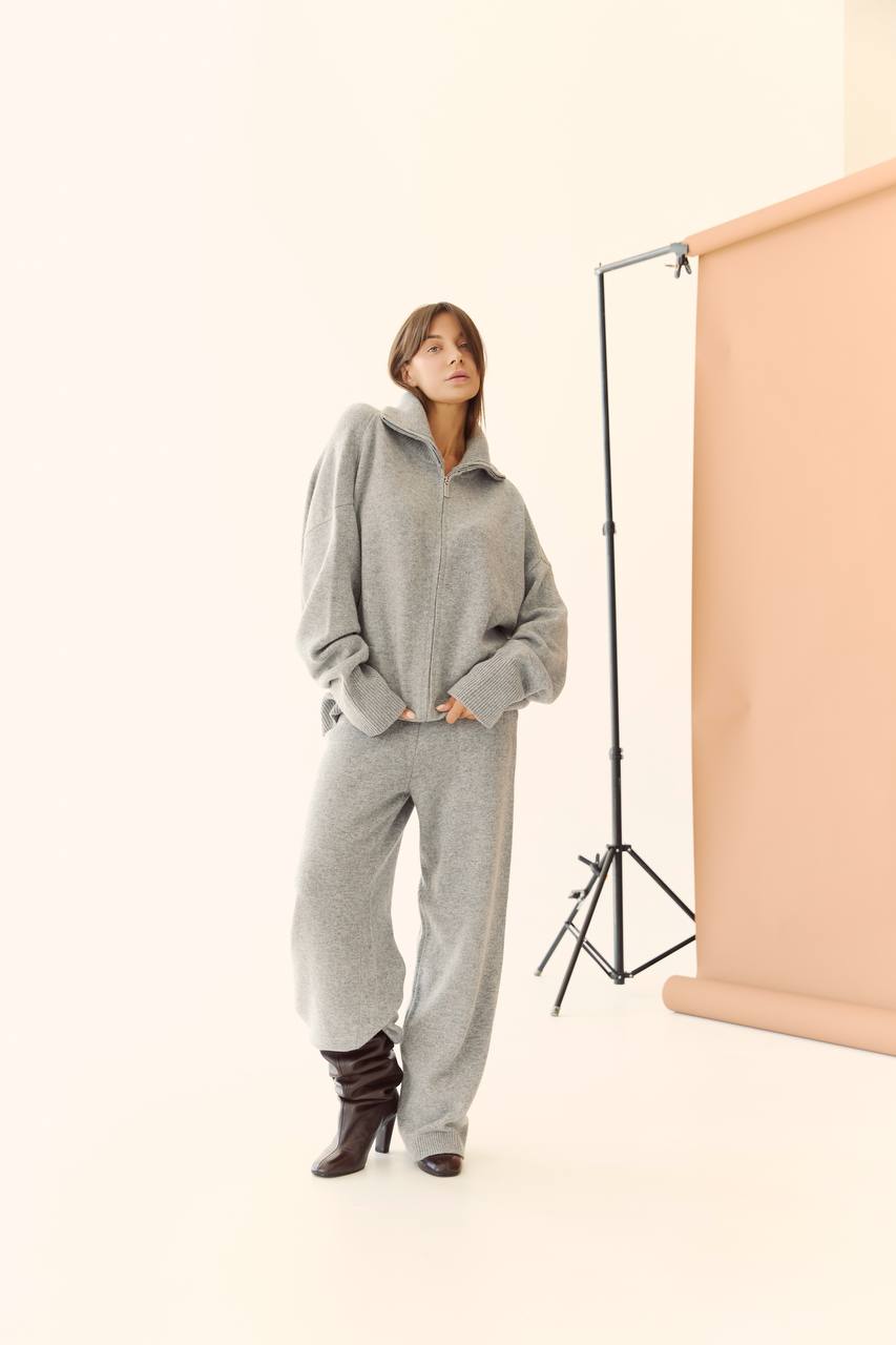 Cotton zip-up cardigan and trousers set, mocha