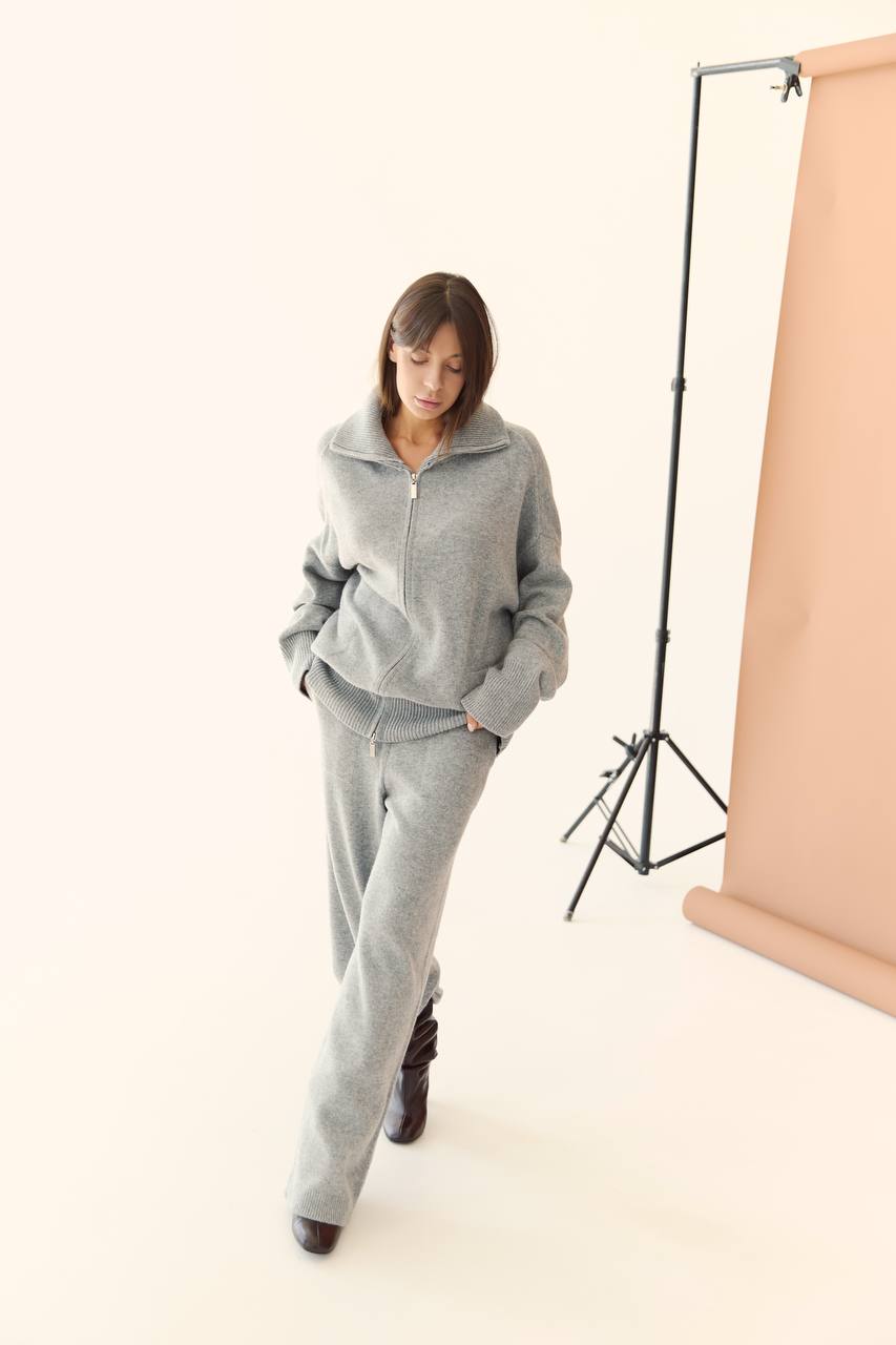 Cotton zip-up cardigan and trousers set, mocha