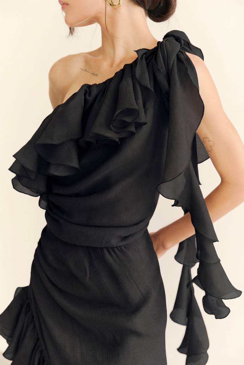 Сукня з шифону на одне плече асиметрична, чорний
