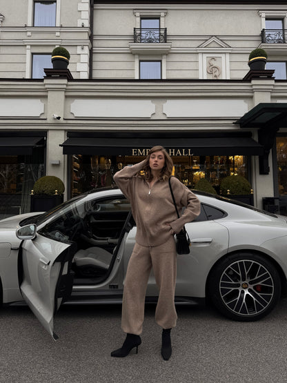 Lambswool zip-up cardigan and trousers set, mocha