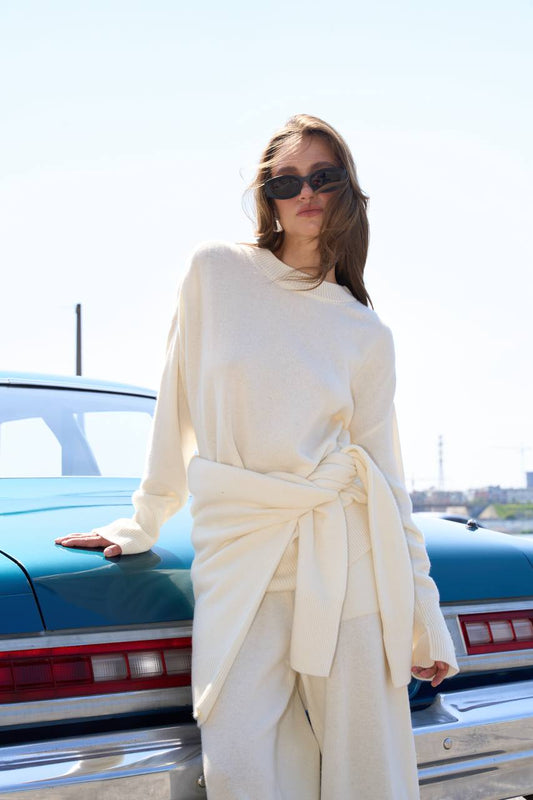 Lambswool sweater and pants set, milky