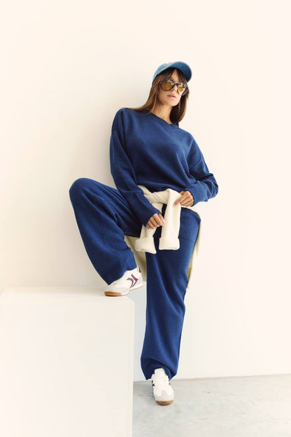 Lambswool sweater and pants set, navy blue