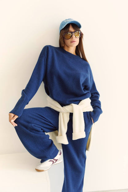 Lambswool sweater and pants set, navy blue