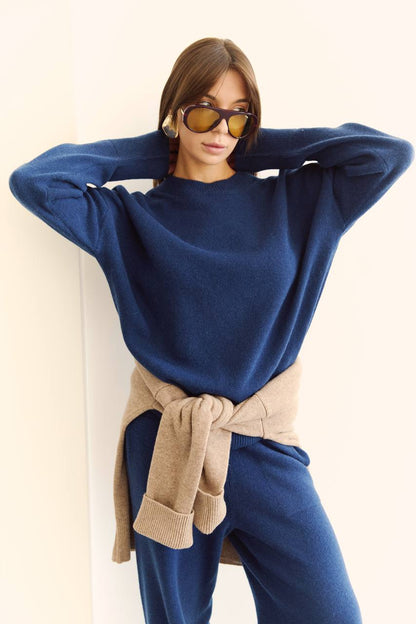 Lambswool sweater and pants set, navy blue