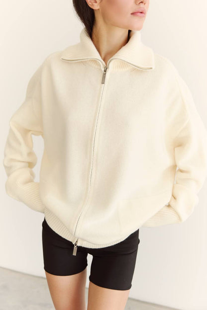 Lambswool cardigan with zipper, milky