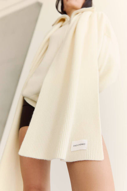 Lambswool cardigan with zipper, milky