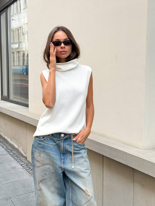 Топ з вовни ягня, молочний