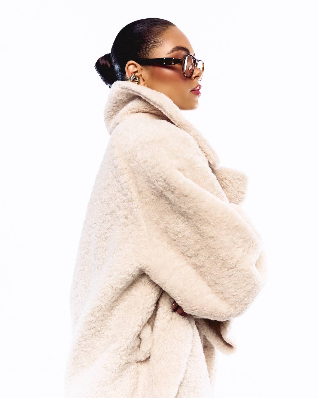 Шубка з екохутра, кремово-молочний (термін виготовлення 10-14 робочих днів)