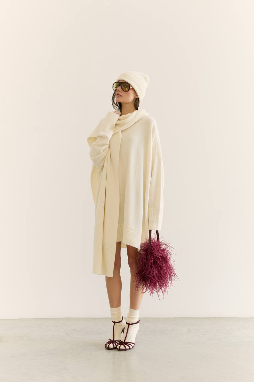 Сукня - светр з вовни ягня, молочний