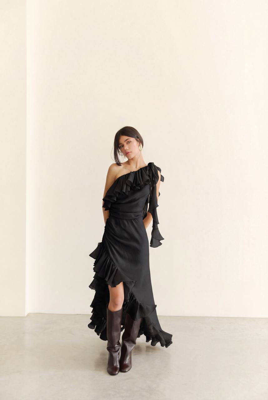 Сукня з шифону на одне плече асиметрична, чорний
