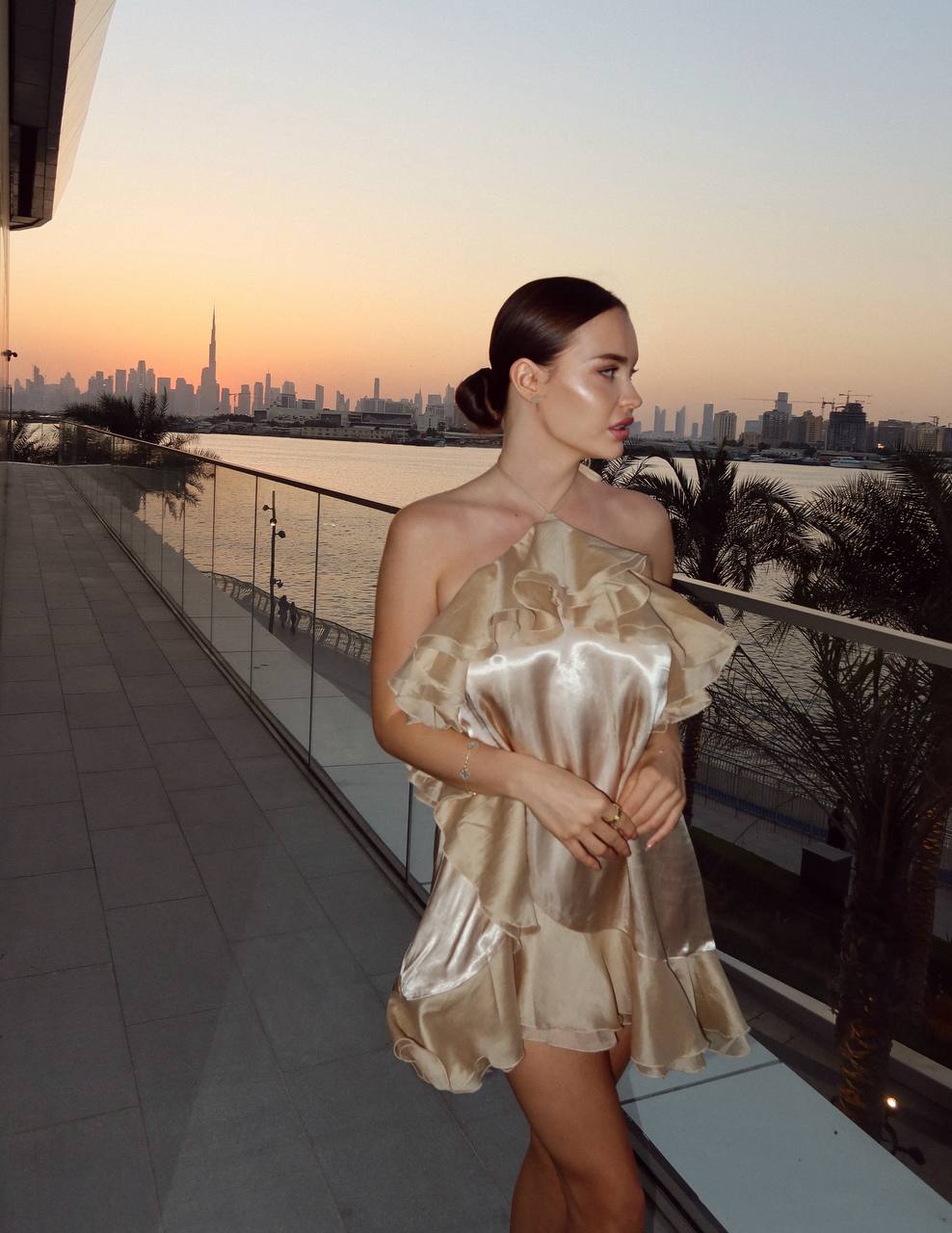 Сукня міні з віскози, бежевий